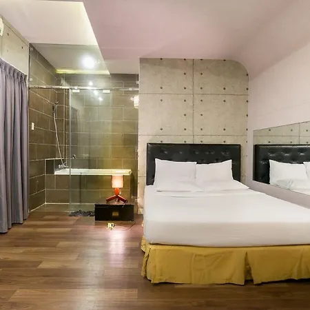 Aha Friday Hotel Phan Xich Long-3